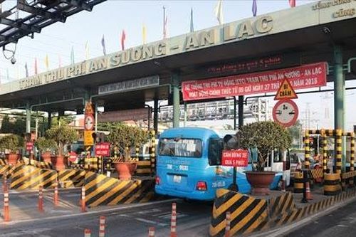 Cổ phiếu IDC giảm trong ngày tập đoàn báo lãi