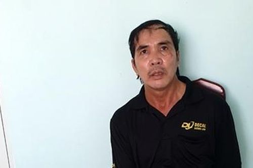 Giật tiền của cụ già bán vé số rồi 'chạy' về nhà vợ