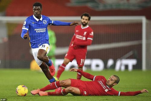 Kết quả Ngoại Hạng Anh: Thua trên sân nhà, Liverpool bị Man City bỏ xa