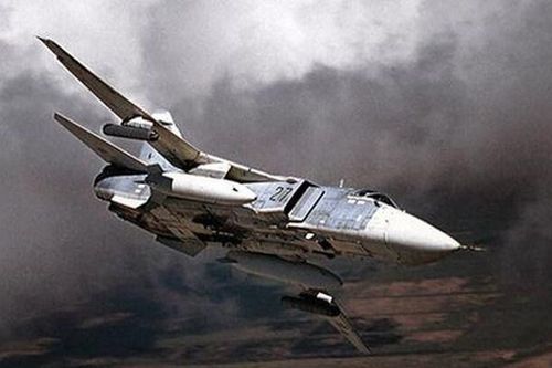 Su-24 Nga dội bom phá hủy căn cứ, tiêu diệt hàng trăm tên khủng bố Chechnya