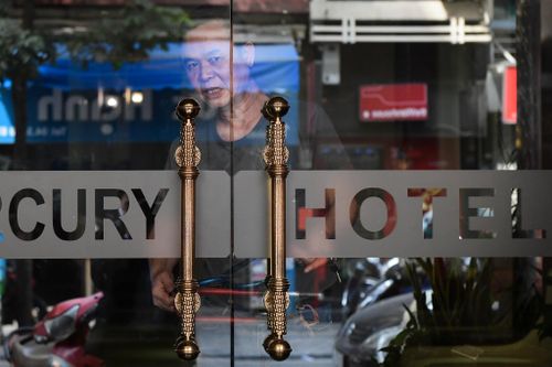 Khách sạn, nhà hàng đóng cửa nghỉ Tết sớm