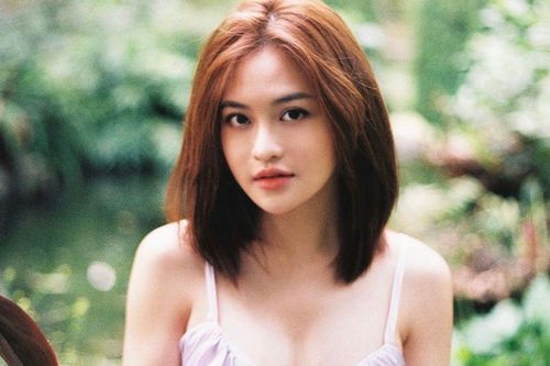 Thùy Anh sau 12 năm đóng 'Bộ tứ 10A8'