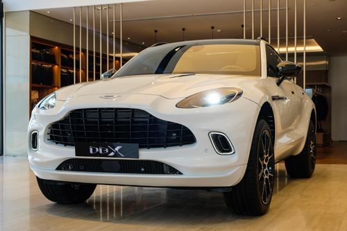 Chi tiết siêu SUV Aston Martin DBX đầu tiên tại Việt Nam