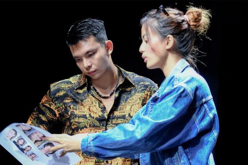 Nhà thiết kế Việt sợ không kịp may đồ trả khách dịp Tết