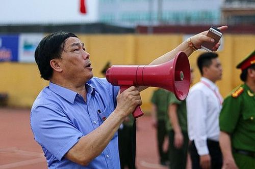 Nghiệp dư ở V.League
