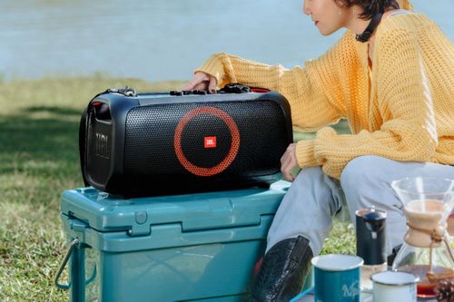 4 mẫu loa chơi Tết có ưu đãi giá tốt