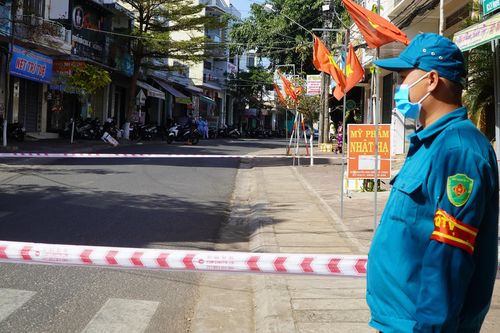 Phong tỏa nhiều nơi bệnh nhân 1889 từng đến