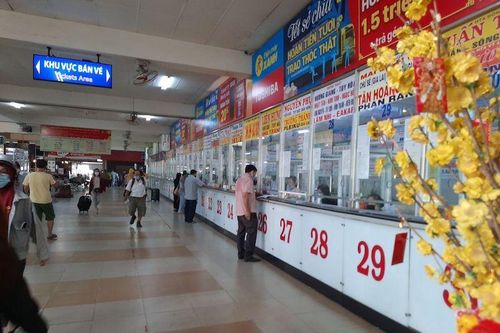 Cao điểm đi lại dịp Tết Tân Sửu: Lo lắng dịch Covid -19, hành khách về quê giảm rõ rệt