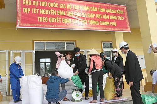 Tổng cục Dự trữ Nhà nước khẩn trương xuất gạo hỗ trợ người dân dịp Tết