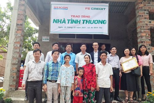 Báo SGGP trao tặng nhà tình thương cho người dân Bến Tre đón tết
