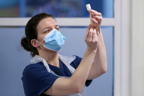 Đã tìm ra 'khắc tinh' của Covid-19 biến chủng mới ở Anh?
