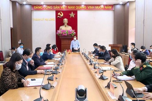 TP. Hạ Long hủy bắn pháo hoa, tổ chức xét nghiệm Covid-19 cho toàn dân