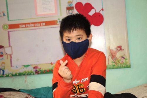 Bên trong khu cách ly hơn 100 học sinh, phụ huynh, giáo viên ở trường tiểu học Lai Cách- Hải Dương