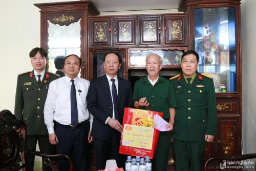 Chủ nhiệm Ủy ban Kiểm tra Tỉnh ủy thăm, chúc Tết tại huyện Yên Thành