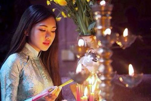 Lễ cuối năm mời tổ tiên về ăn Tết: Những việc nên và không nên
