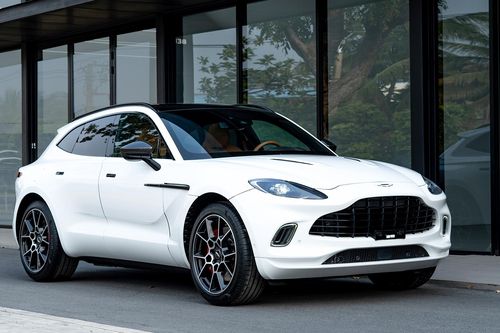 Siêu SUV Aston Martin DBX giá gần 16,7 tỷ đồng