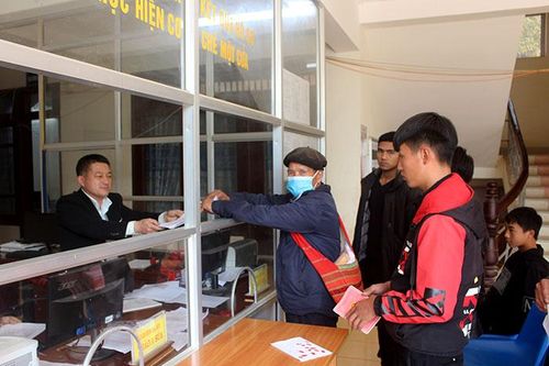 Ðiện Biên Ðông nâng cao ý thức, thái độ phục vụ nhân dân