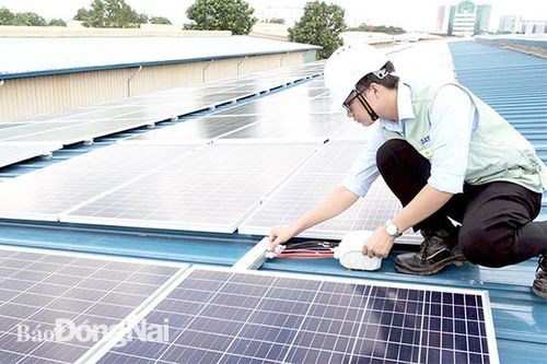 Điện mặt trời: Khuyến khích lắp đặt để sử dụng