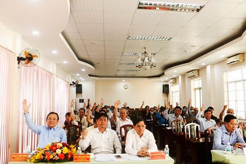 Tổ chức hội nghị hiệp thương lần thứ nhất