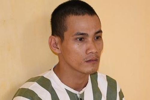 Dùng ná bắn đạn bi sắt vào cảnh sát