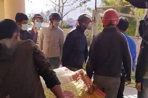 Án mạng khi hát giao lưu trong quán karaoke