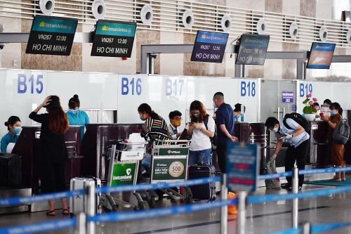 Lượng khách đặt vé máy bay dịp Tết hồi phục