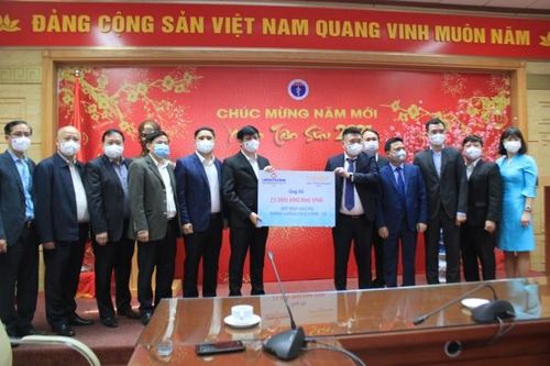 Bộ Y tế tiếp nhận ủng hộ 21 tỷ đồng cho Quỹ mua vắc xin phòng chống dịch COVID-19