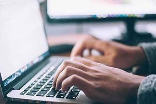 Tâm sự của biên tập viên nhận được bản thảo trên 1 triệu chữ!