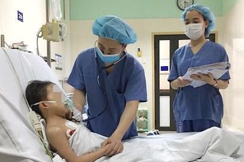 Kỷ lục ghép tim cho bệnh nhân nhỏ tuổi nhất Việt Nam