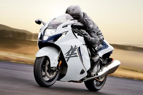 Chi tiết Suzuki Hayabusa 2022 vừa được ra mắt, giá từ 18.599 USD