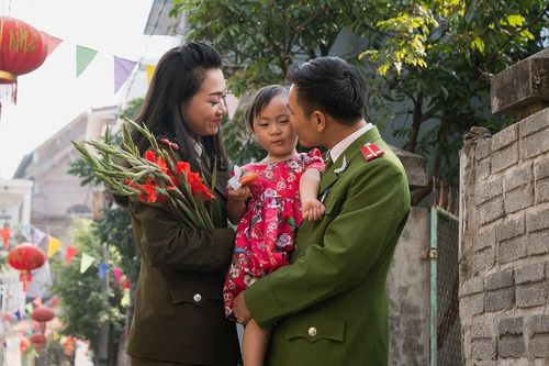 Niềm vui của những 'anh hùng thầm lặng' đêm giao thừa