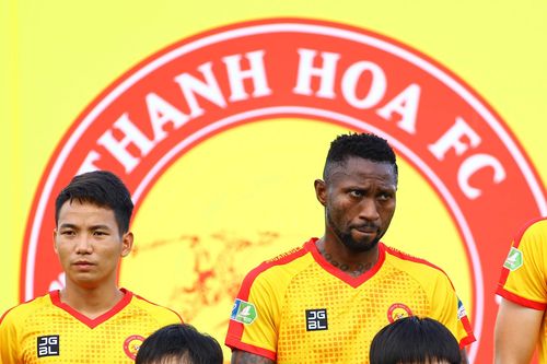 FIFA xử CLB Thanh Hóa thua kiện cầu thủ Senegal