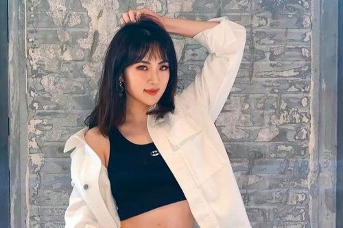Con nhà siêu giàu lộ kém cỏi khi cố gia nhập showbiz