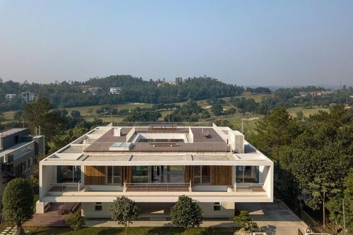 Biệt thự nghỉ dưỡng ở Tam Đảo đẹp lộng lẫy trên báo ngoại