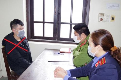 Vận động thành công đối tượng giết người ra đầu thú