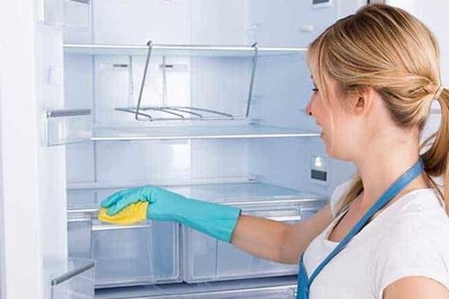7 cách vệ sinh tủ lạnh sạch bong đón Tết