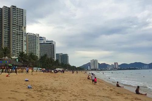 Vừa mới chớm hồi phục, ngành khách sạn lại 'bay màu' vì dịch Covid-19 bùng phát