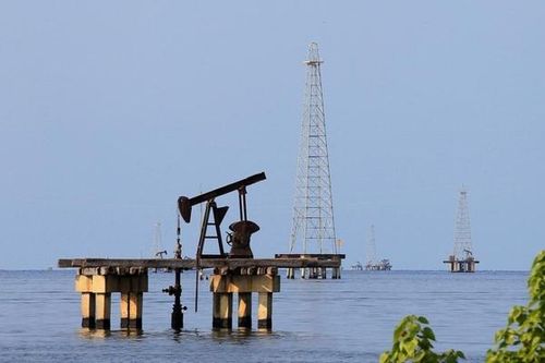 Giá xăng dầu hôm nay 6/2: Dầu Brent tăng sát ngưỡng 60 USD/thùng