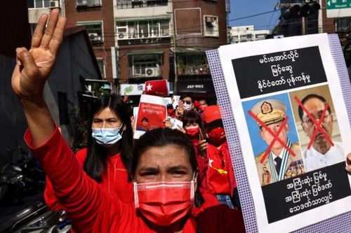 Myanmar cắt toàn bộ liên lạc dữ liệu di động và Internet