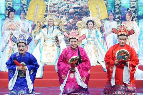 Táo Xuân không 'đua' với Táo quân