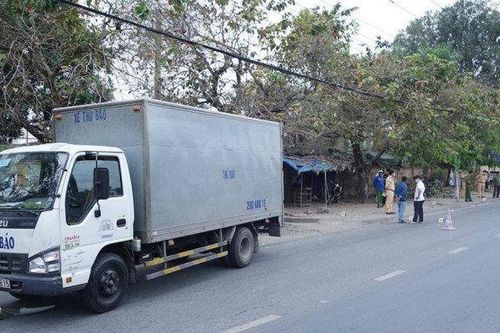Va chạm với xe tải, người đàn ông tử vong khi đang đi tập thể dục