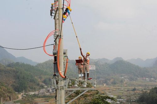 Điện về thôn, bản