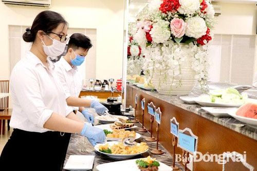 Đến khu du lịch để... ăn ngon