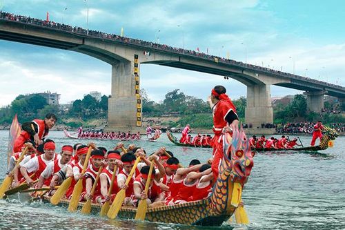 Tua du lịch ngày Xuân hấp dẫn