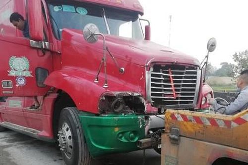 Công nhân môi trường bị xe container tông tử vong khi đang hốt rác