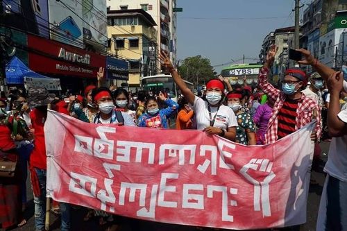 Biểu tình dữ dội phản đối chính quyền ở thành phố lớn nhất Myanmar