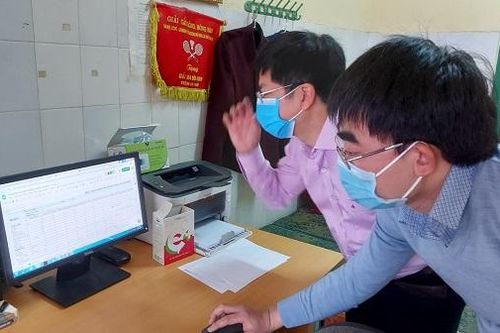 Trưởng thành trong 'tâm dịch'