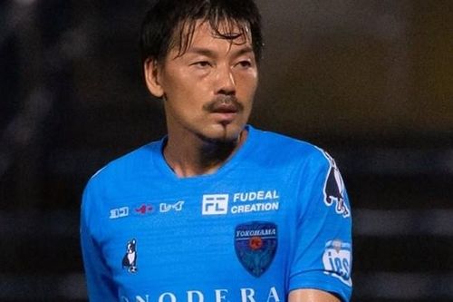 Cựu tuyển thủ Nhật Bản: 'Mặt cỏ V-League quá xấu'