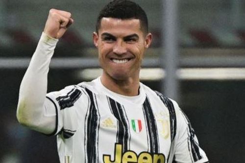 Ronaldo tạo cột mốc ấn tượng ở tuổi 36
