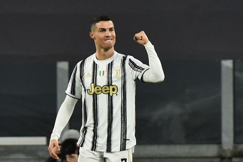 Ronaldo đưa Juventus trở lại đường đua vô địch